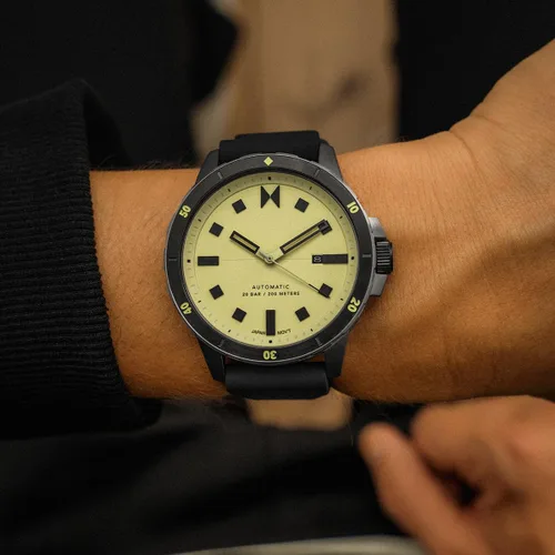 Vista 6 de MVMT Men's Minimal Sport Automatic Watch