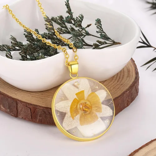 Vista 52 de Forget-Me-Not and Queen Anne's Lace Pressed Wildflower Necklace Birth Month Real Flower Necklace Gold/Silver Pressed Flower Jewelry