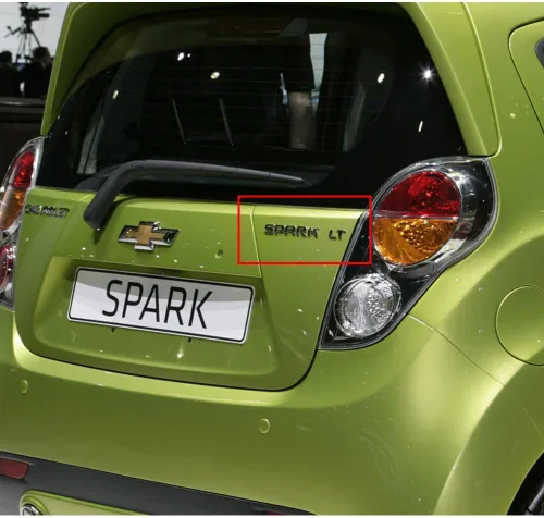 Vista 2 de [SPARK LT] Logotipo del emblema trasero del maletero para piezas OEM GM Chevrolet Spark