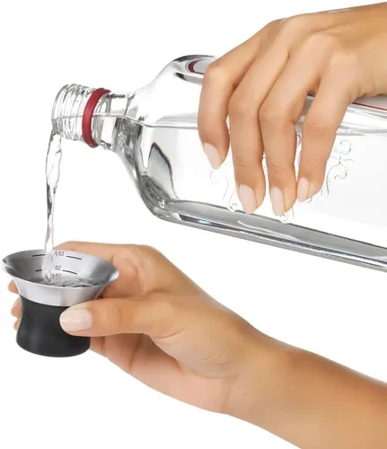 Vista 5 de OXO Coctelera de acero de una sola pared Bar Tool, Easy-Grip Design, Home Bar, Bartending Equipment, Beginner-Friendly, Leak-Proof, Single Wall