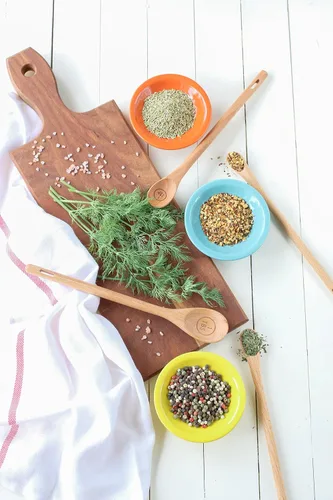 Vista 5 de Juego de 4 cucharas medidoras de madera de mango largo grabadas para ingredientes secos y líquidos, juego de madera de haya (asas de 9 pulgadas)