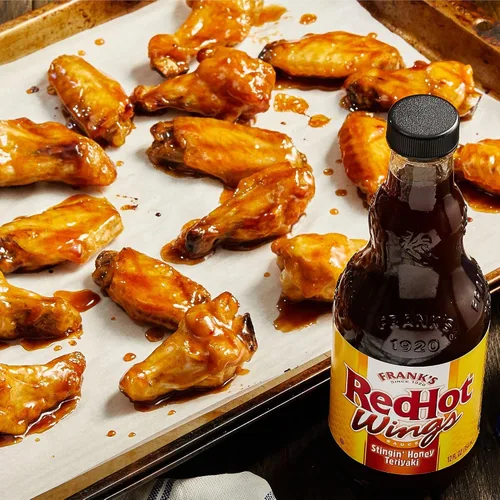 Vista 7 de Frank's RedHot Stingin' Honey Teriyaki Wings Sauce, 12 fl oz