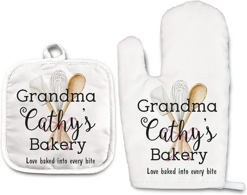 Vista 32 de Angela's Kitchen - Juego de guantes de horno personalizados y soporte para ollas Regalos de cocina personalizados Inauguración de la casa