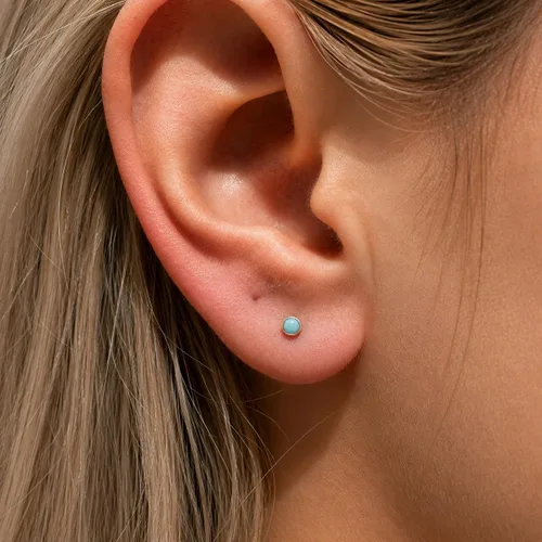 Vista 2 de Aretes pequeños de plata de ley para cartílago, tragus, hélix, múltiples piercings hipoalergénicos, piedra natal para mujer, juego de bisel