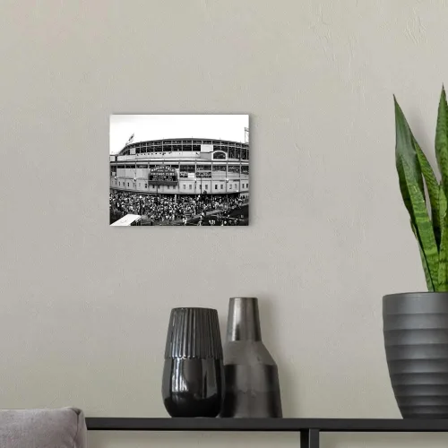 Vista 3 de CANVAS ON DEMAND Tourists Outside a Baseball Stadium At Opening Night, Wrigley Field, Chicago - Lienzo decorativo para pared, decoración del hogar