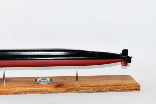 Vista 3 de Squadron Nostalgia LLC USS Rhode Island SSBN-740 Modelo submarino, azul marino, modelo a escala, caoba, 20 pulgadas, clase de Ohio