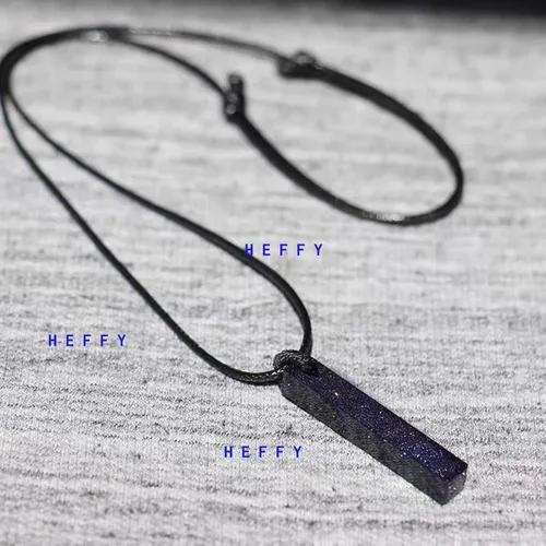 Vista 2 de Collar con colgante de cristal curativo de piedra arenisca azul, collar con colgante de cuarzo rectangular, barra cuboide vertical, collar de barra