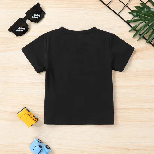 Vista 13 de YOUNGER STAR Niños Gris Young Wild Tres Cumpleaños Cuatro Siempre Salvaje Hermano Twin Letra Impresión Camisetas 3T 4T