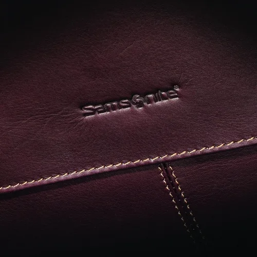 Vista 3 de Samsonite Colombian Leather Flap-Over Messenger Bag