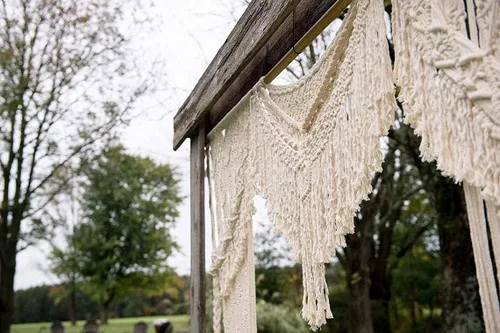 Vista 4 de Telón de fondo bohemio de macramé para boda, estilo bohemio, elegante, para colgar en la pared, tapiz de macramé, cortina de macramé y arco