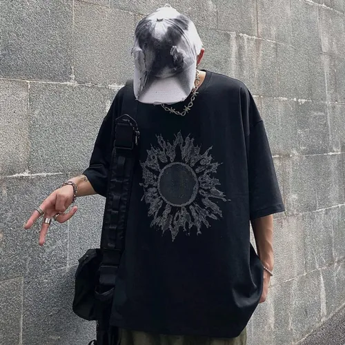 Vista 2 de Camiseta gótica Y2K para hombres y mujeres, camiseta oscura Academia Sun Graphic Tops Japonés Coreano Emo Alt Hip Hop Camisas sueltas Blusa