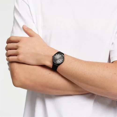 Vista 4 de Swatch Colección reloj de cuarzo con chispa oscura Skin Irony, Negro