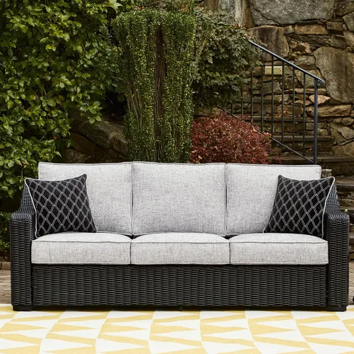 Vista 2 de Signature Design by Ashley Beachcroft - Sofá resistente a la intemperie con tela casual para interiores/exteriores con cojín y 2 cojines Negro