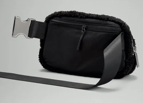 Vista 4 de Lululemon Athletica Everywhere - Cinturón de forro polar (negro)