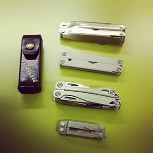 Vista 6 de Leatherman Micra navaja suiza