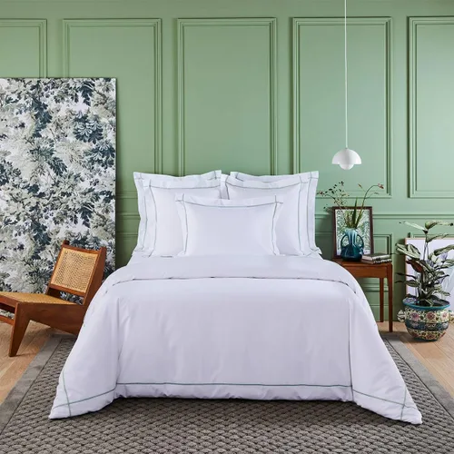 Vista 3 de Yves Delorme Funda de almohada Athena, accesorio de cama de lujo, moderno y funcional