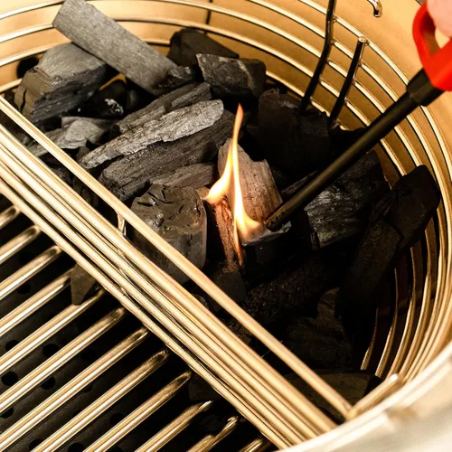 Vista 4 de Accesorio de parrilla Kamado Joe de acero inoxidable para carbón para crear múltiples zonas de cocción para todas las parrillas de carbón