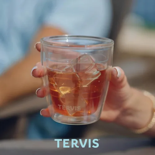 Vista 5 de Tervis Ol' Time Maritime Boating Collection Old School Sloop - Vaso aislado de doble pared fabricado en Estados Unidos, vaso de viaje mantiene
