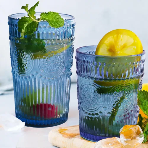 Vista 12 de Loivttvv Juego de 12 vasos vintage para beber, vasos highball de 12 oz y vasos de cristalería acanalados en relieve de 9 oz para cóctel de Acción