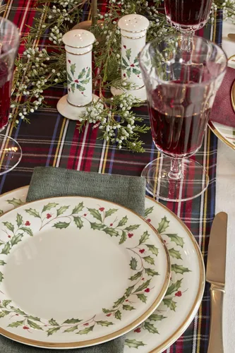Vista 3 de Lenox 894963 Juego de vajilla de 12 piezas Holiday Plaid, rojo y verde, Navidad, para recibir invitados