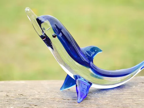 Vista 4 de Figura de delfín de cristal azul de 5 pulgadas, miniatura soplada a mano estilo Murano, adorno de animales marinos para tanque de acuario, estante