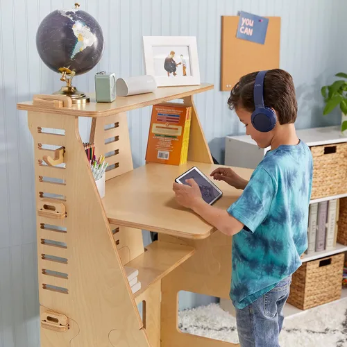 Vista 2 de ECR4Kids Grows with Me - Escritorio para sentarse o de pie, muebles para niños, natural