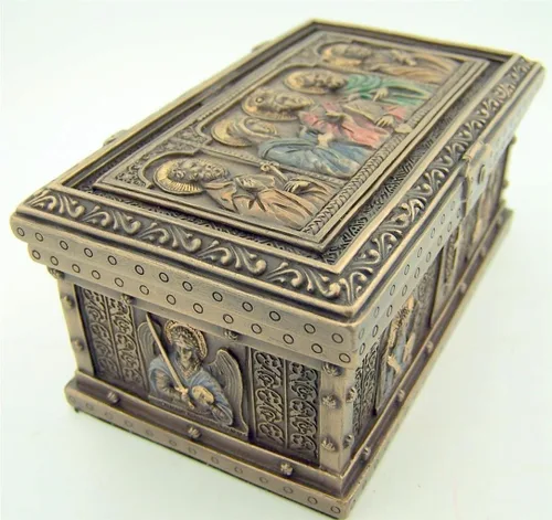 Vista 2 de Caja de baratijas de bronce fundido en frío de 4 7/8 pulgadas con icono reliquia rosario de Jesucristo San Pedro San Pablo