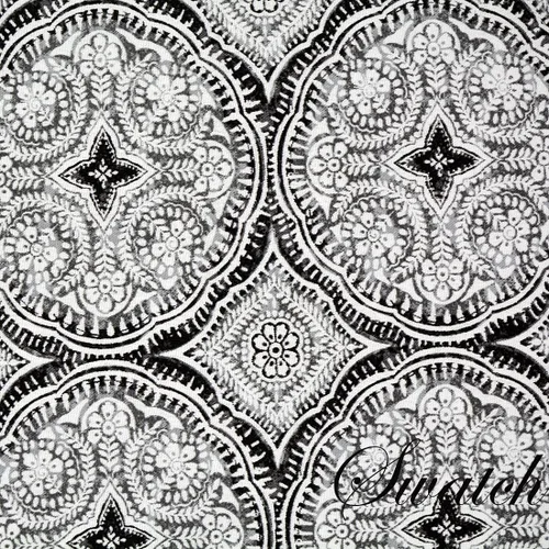 Vista 3 de Grey Medallion - Manteles individuales en forma de cuña de tela para exteriores, juego de cuatro Plus con cargador central redondo