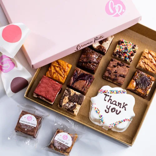 Vista 4 de Envíe su mensaje con una caja de regalo Brownies de Brownie Points "Felicitaciones": Creado con los mejores ingredientes más frescos, sabores más