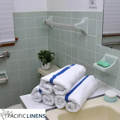 Vista 7 de Pacific Linens Juego de toallas de baño finas y ligeras de uso comercial, 22 x 44 pulgadas, 100% algodón, de alta absorción, secado rápido Rayas