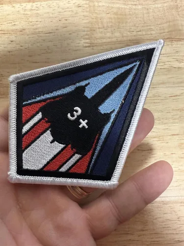 Vista 4 de Skunk Works® SR-71 Blackbird® MACH 3 Patch - Parte trasera de plástico, 4 pulgadas, con licencia