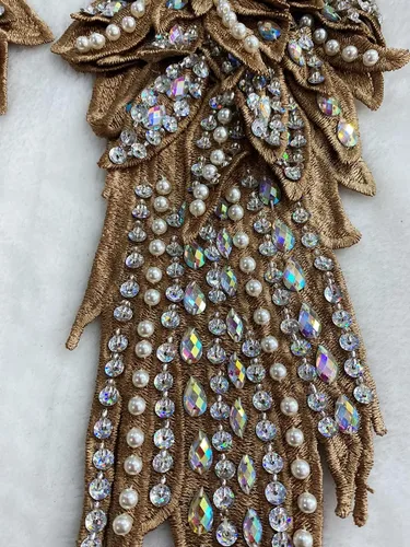 Vista 2 de Hecho a mano de 18 colores para coser diamantes de imitación de perlas de encaje apliques de perlas para coser a mano, parches para accesorios