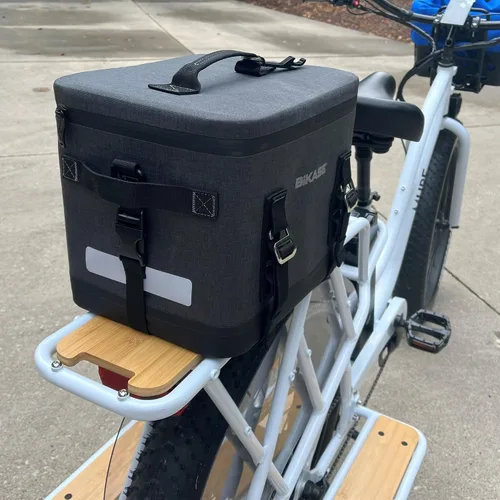 Vista 3 de CoolKASE by BiKase - Enfriador montable para tu bicicleta trasera, motocicleta, ATV o kayak, bolsa de viaje impermeable para hombres y mujeres