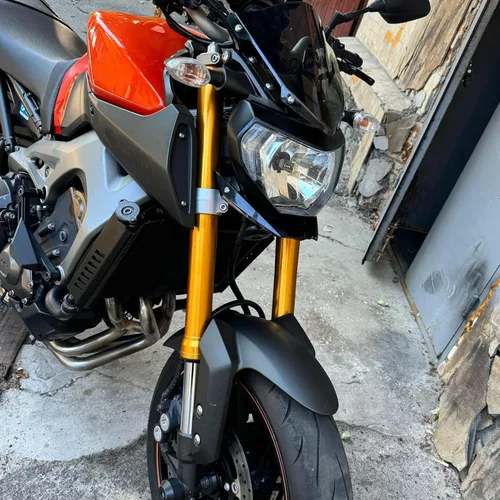Vista 4 de Cubierta de extensión de ala aerodinámica con pico de carenado delantero para motocicleta, alerones aptos para Ya-ma-ha MT09 FZ09 MT-09 FZ-09 FZ-09