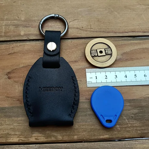 Vista 6 de Llavero hecho a mano de cuero con llavero protector de gran capacidad, funda protectora para llaves