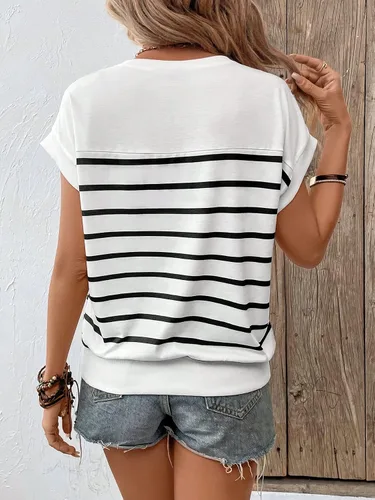 Vista 2 de Floerns Camiseta casual de manga casquillo con cuello redondo y estampado de rayas para mujer