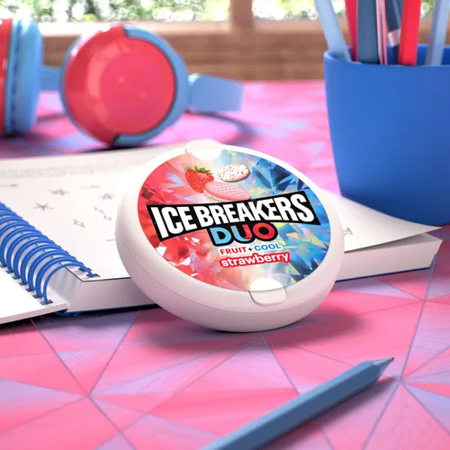 Vista 5 de ICE BREAKERS Duo Fruit Plus Cool Strawberry - Latas de mentas sin azúcar, 1.3 onzas (8 unidades)