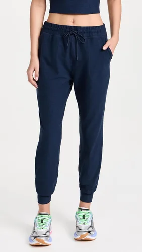 Vista 2 de Beyond Yoga Joggers midi Spacedye Commuter para mujer