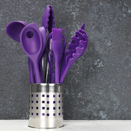 Vista 3 de Chef Craft Tenedor de silicona prémium para espaguetis y pasta, 11.5 pulgadas, color morado Púrpura