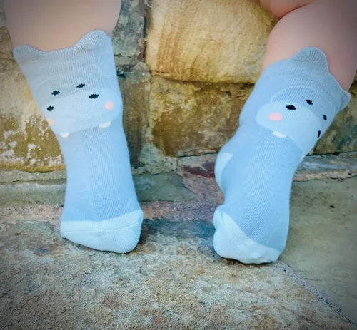 Vista 7 de Paquete de 7 calcetines de animales lindos para bebé, agarre antideslizante, calcetines para niños pequeños recién nacidos