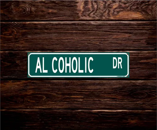 Vista 2 de Al Coholic Dr Funny Bar Street Sign 16 x 4 pulgadas Home Man Cave Pub Decor (AlCoholic)