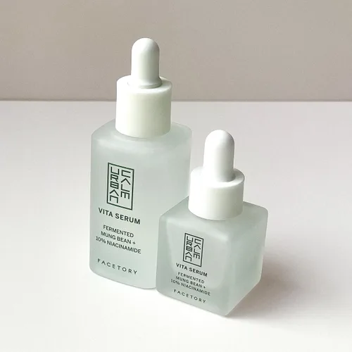 Vista 5 de FACETORY Urban Calm - Suero hidratante Vita con frijol mungo fermentado y 10% niacinamida, suero facial que aumenta el brillo para mujeres