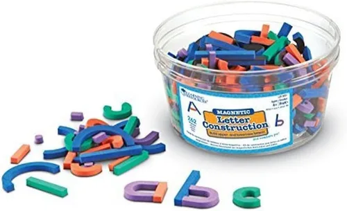 Vista 4 de Learning Resources Juego de construcción de letras y números magnéticos, formas magnéticas de espuma suave, letras mayúsculas y minúsculas, ayudas