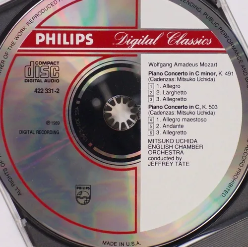 Vista 2 de Mozart Piano Concertos No. 24 and No. 25
