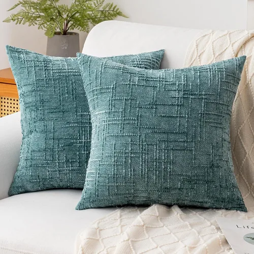 Vista 22 de Fundas de almohada decorativas de 18 x 18 pulgadas, juego de 4, suaves, sólidas, de estilo granja, fundas de almohada de chenilla para sofá, fundas