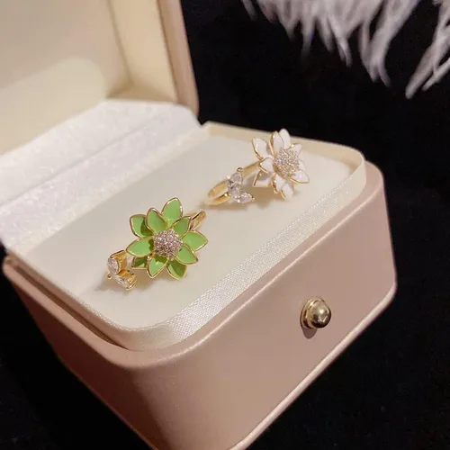 Vista 7 de Sonateomber Anillo de oro abierto ajustable con flores de primavera para mujer, moderno y elegante, con circonita cúbica única esmaltada frontal