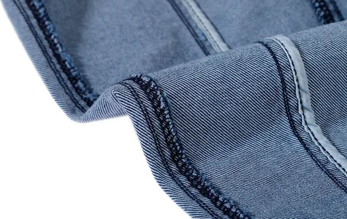 Vista 7 de chouyatou Chaleco de mezclilla rasgado con cuello en V y botones para mujer