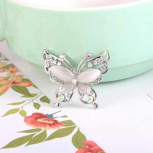 Vista 4 de LKEEP Broche de mariposa, elegantes broches de diamantes de imitación para mujer, bufanda, chal, accesorios de ropa, Metal, no conocido
