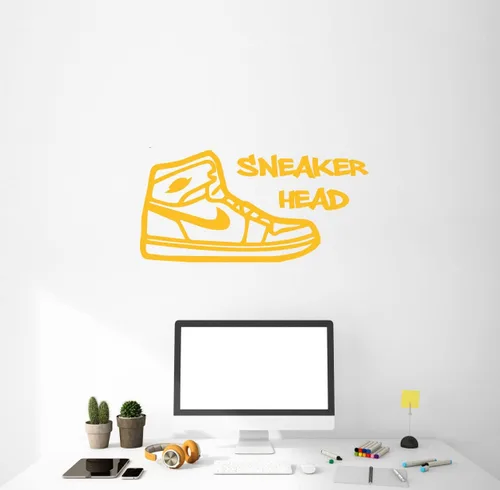 Vista 3 de Calcomanía de pared de vinilo con silueta de tenis – Decoración personalizable para el hogar o la pared de zapatos – Decoración de pared