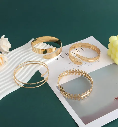 Vista 7 de MOZAKA Juego de 8 pulseras de puño ancho para mujer, juego de pulseras de alambre acanalado de hilo fino abierto para la parte superior del brazo